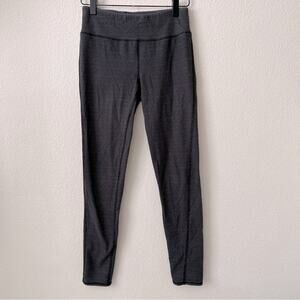 Gap Fit Gray Black White Diamond Dot Print Leggings